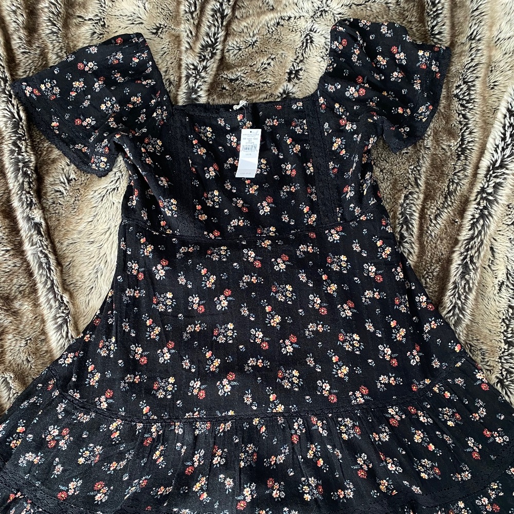 AE American Eagle Outfitters, XL, Black & Floral